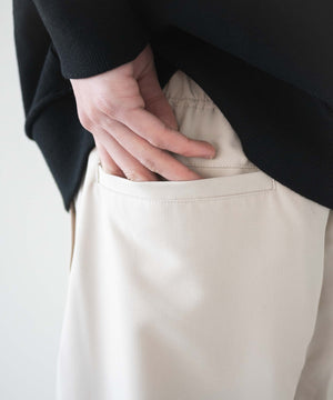 TRイージーストレートパンツ