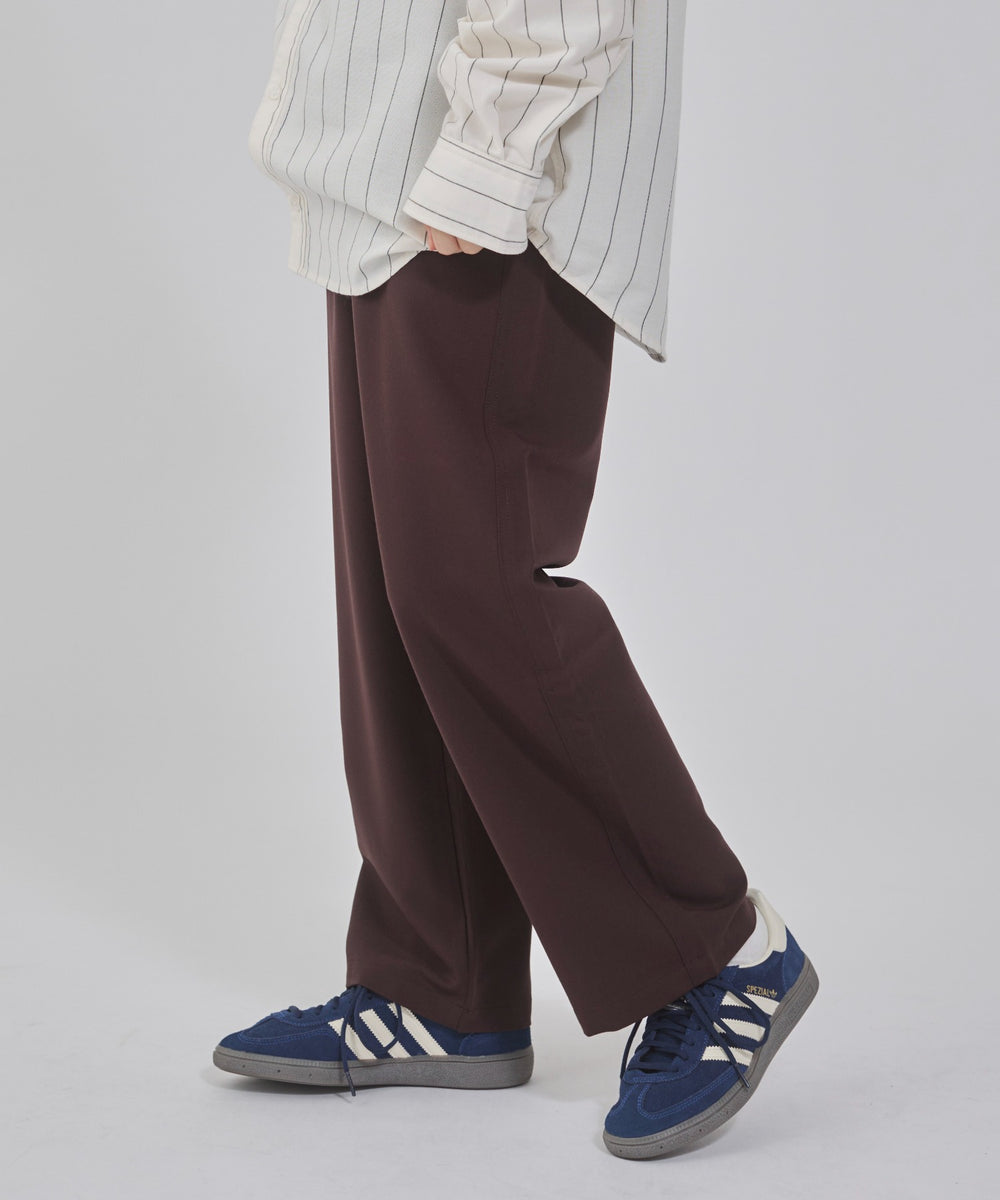 ブラウン モデル：162cm 　S着用