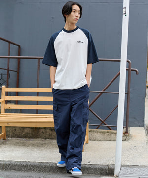 ネイビー モデル：178cm L着用