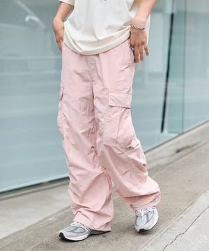 ピンク モデル：178cm L着用