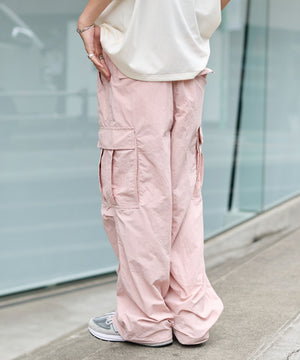 ピンク モデル：178cm L着用v