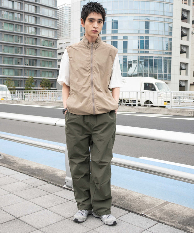 カーキ モデル：180cm L着用