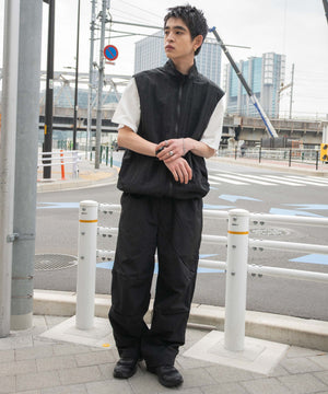 ブラック モデル：180cm L着用