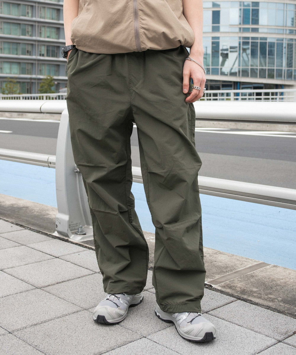 カーキ モデル：180cm L着用