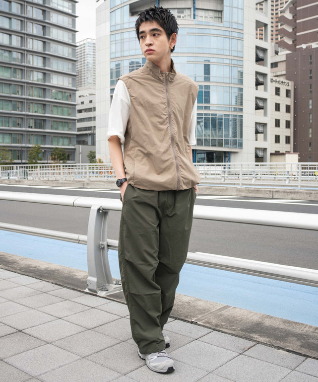 カーキ モデル：180cm L着用