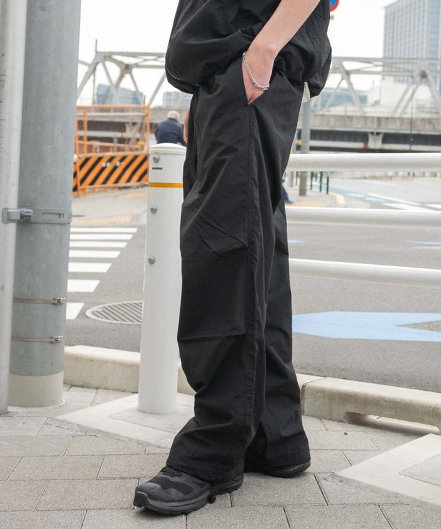 ブラック モデル：180cm L着用