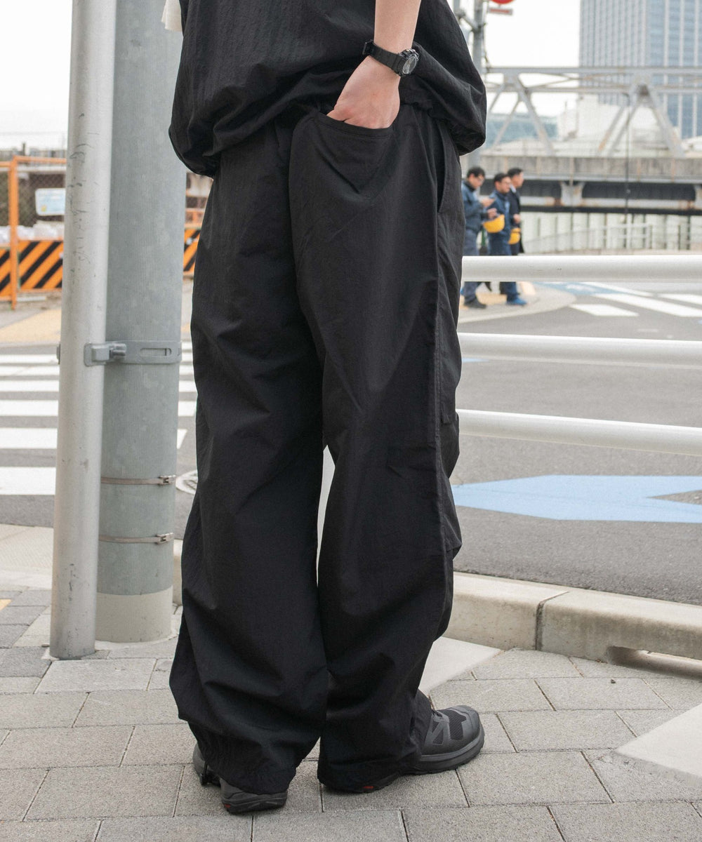 ブラック モデル：180cm L着用