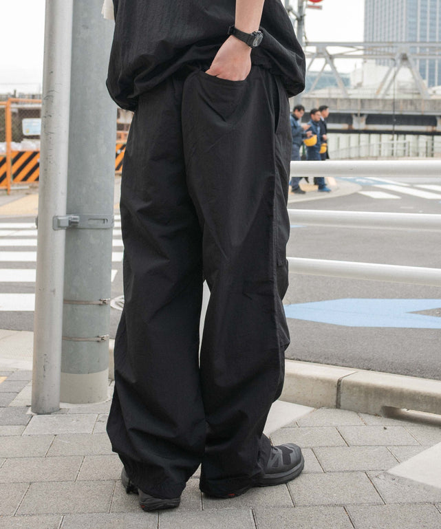 ブラック モデル：180cm L着用