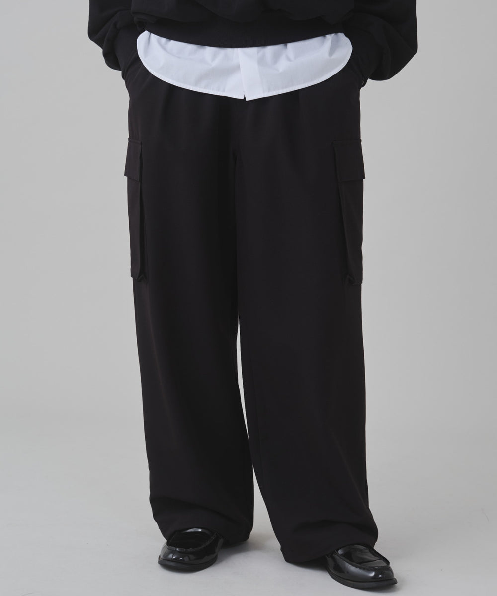 ブラック モデル：178cm L着用