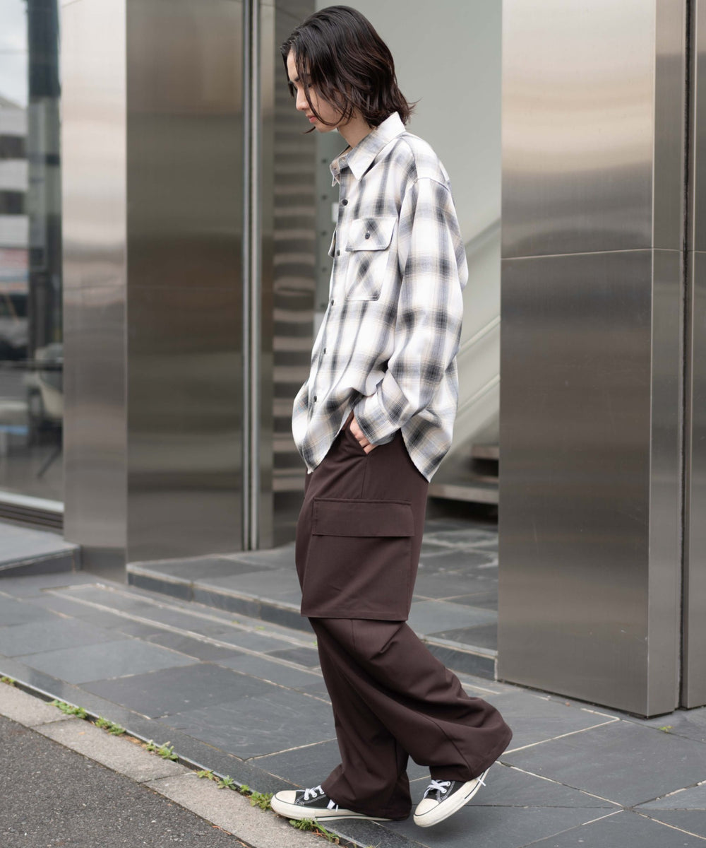 ブラウン モデル：175cm L着用