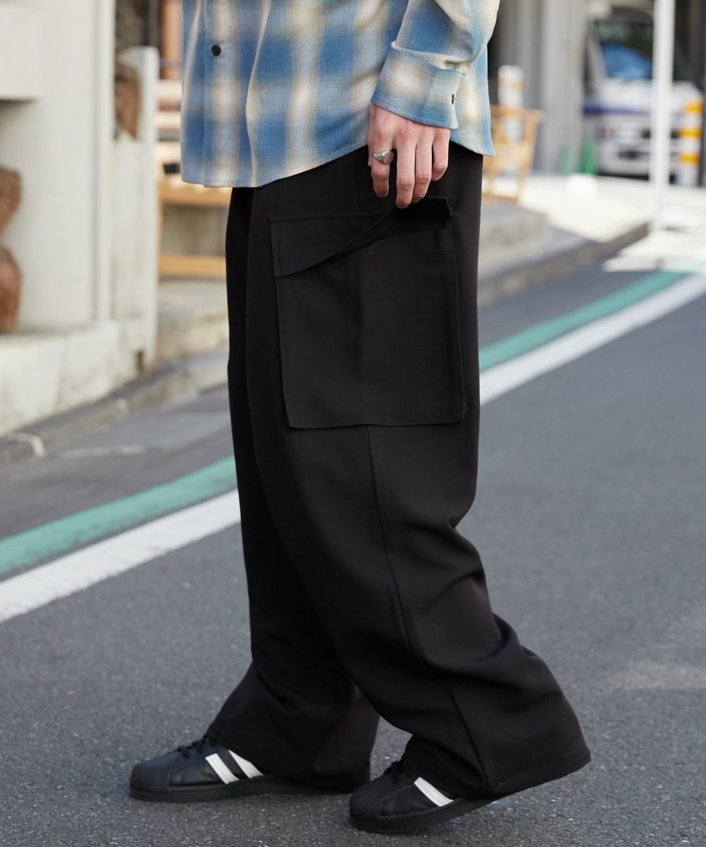 ブラック モデル：180cm L着用