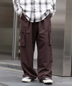 ブラウン モデル：175cm L着用