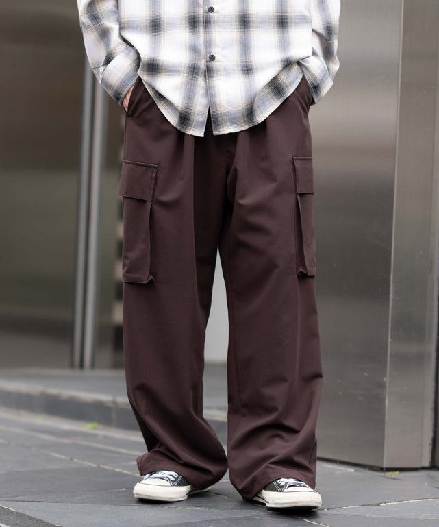 ブラウン モデル：175cm L着用