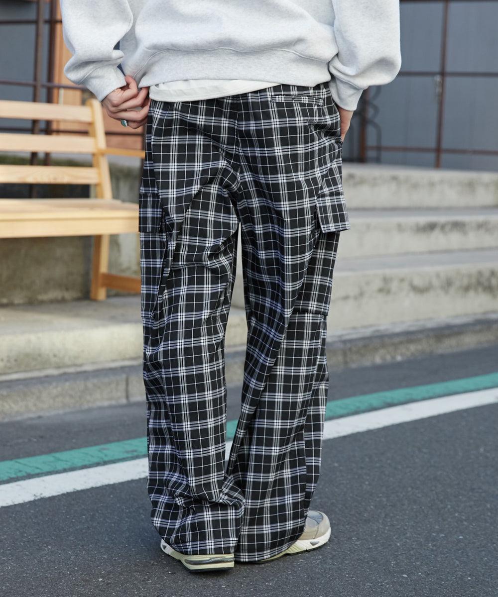 ブラックチェック モデル：180cm L着用