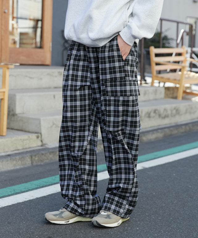 ブラックチェック モデル：180cm L着用