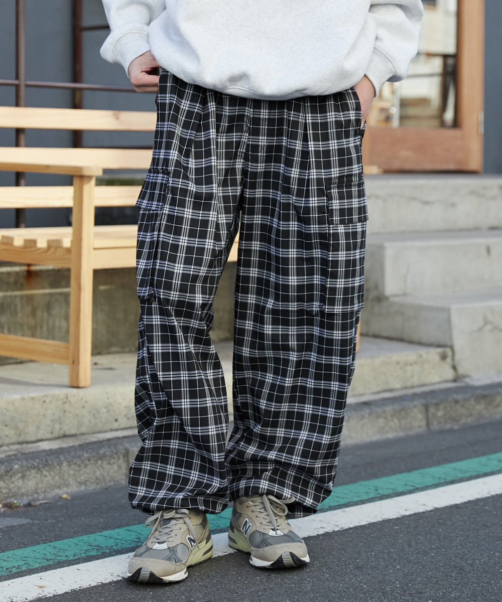 ブラックチェック モデル：180cm L着用