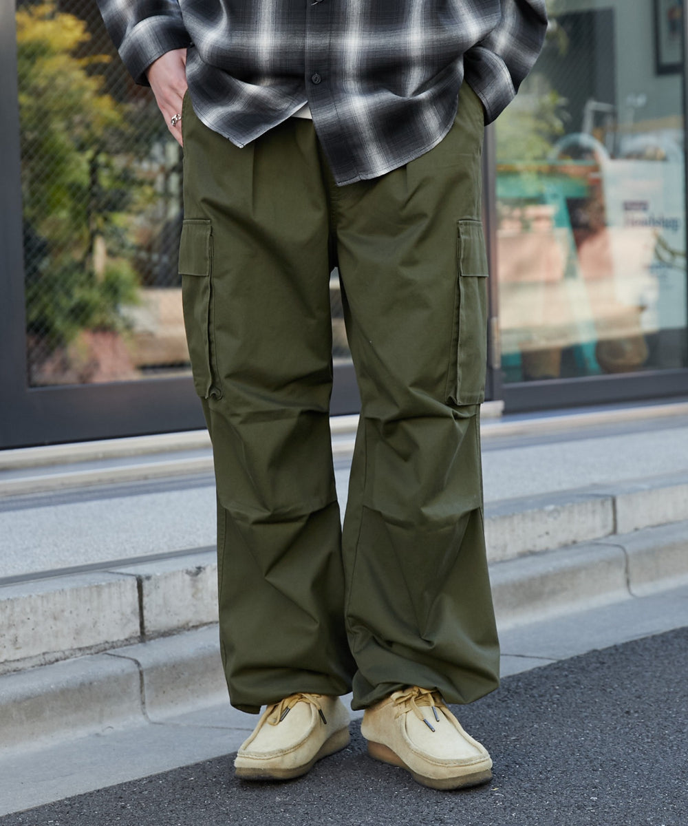 カーキ モデル：180cm L着用