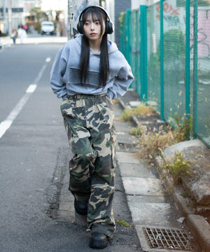 柄１　モデル：159cm M着用