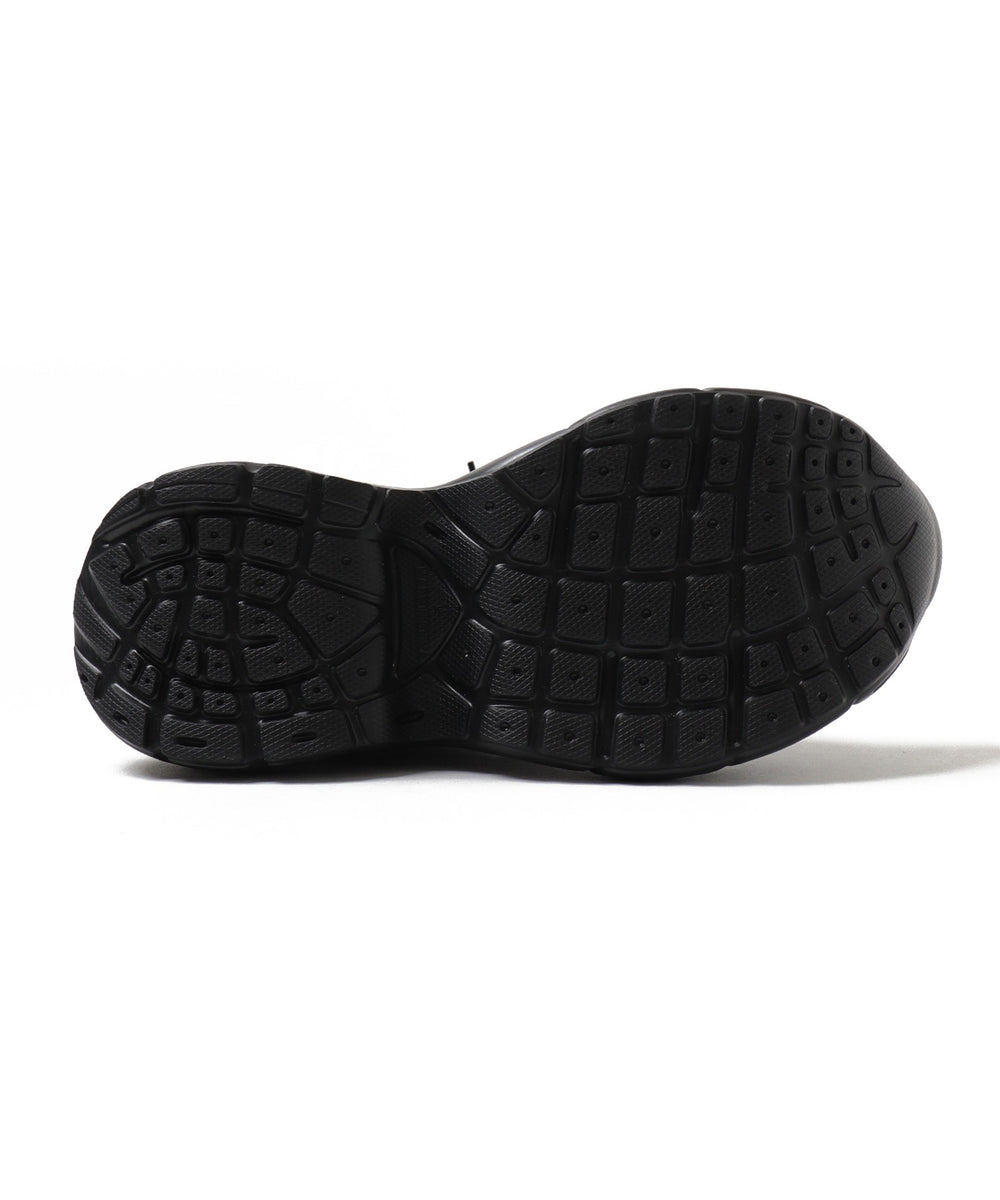 クリアライトソールスニーカー