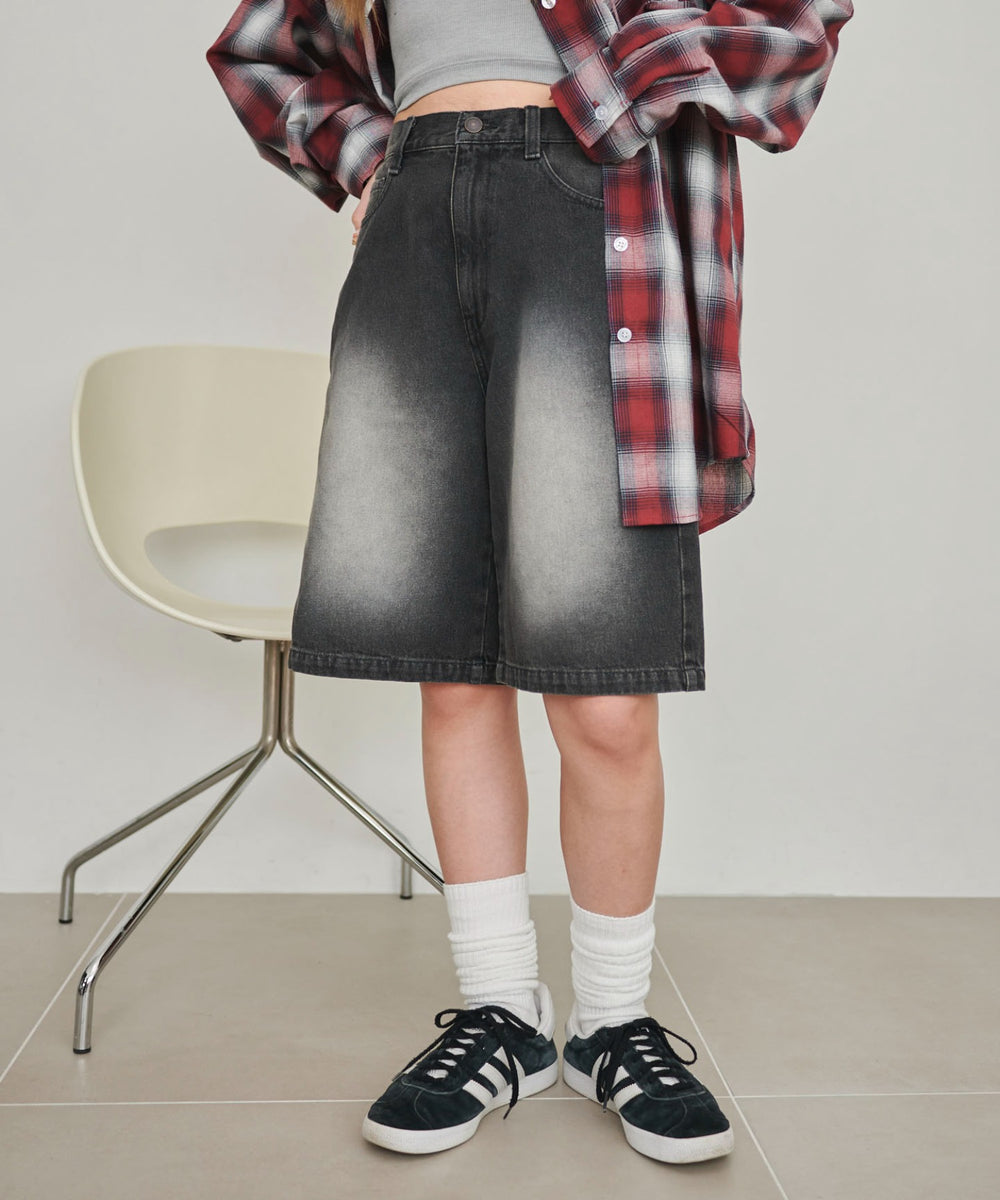 ブラック(ブラックオーバーダイ)　モデル:155cm M着用