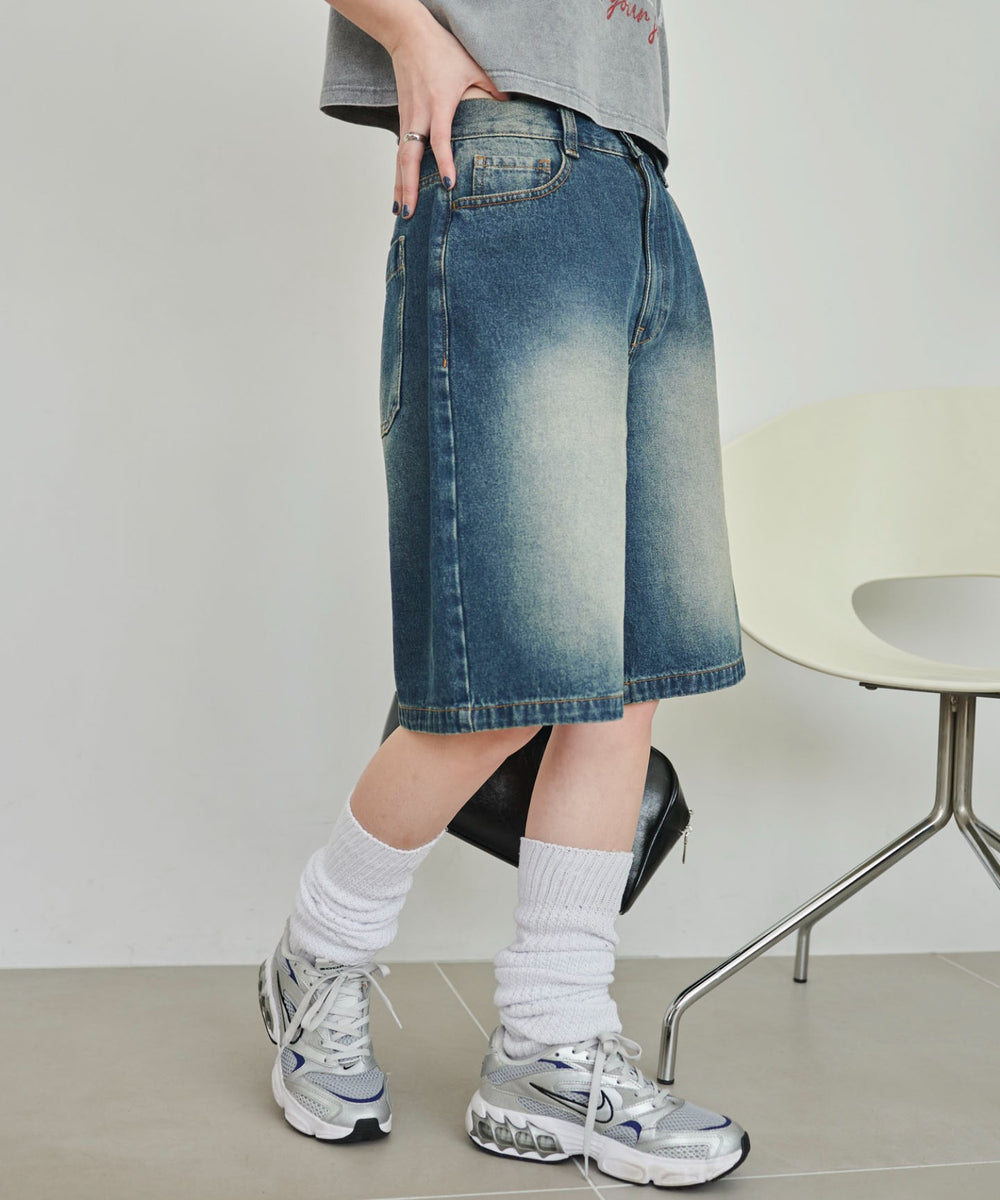 デニム中濃(インディゴ中濃)　モデル:155cm M着用