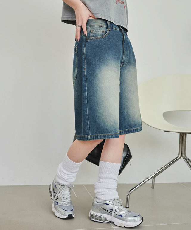 デニム中濃(インディゴ中濃)　モデル:155cm M着用