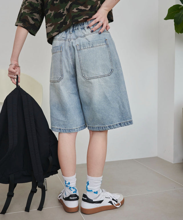 デニム淡(インディゴ淡)　モデル:155cm M着用