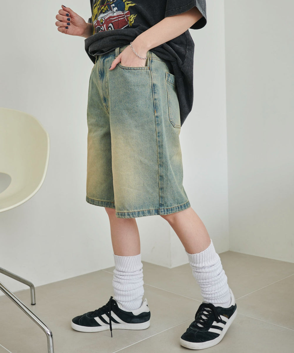 デニム淡加工(インディゴ淡オーバーダイ)　モデル:155cm M着用