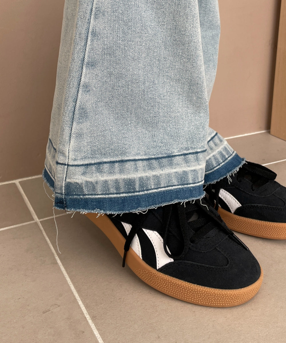 ローライズフレアデニムパンツ