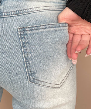 ローライズフレアデニムパンツ