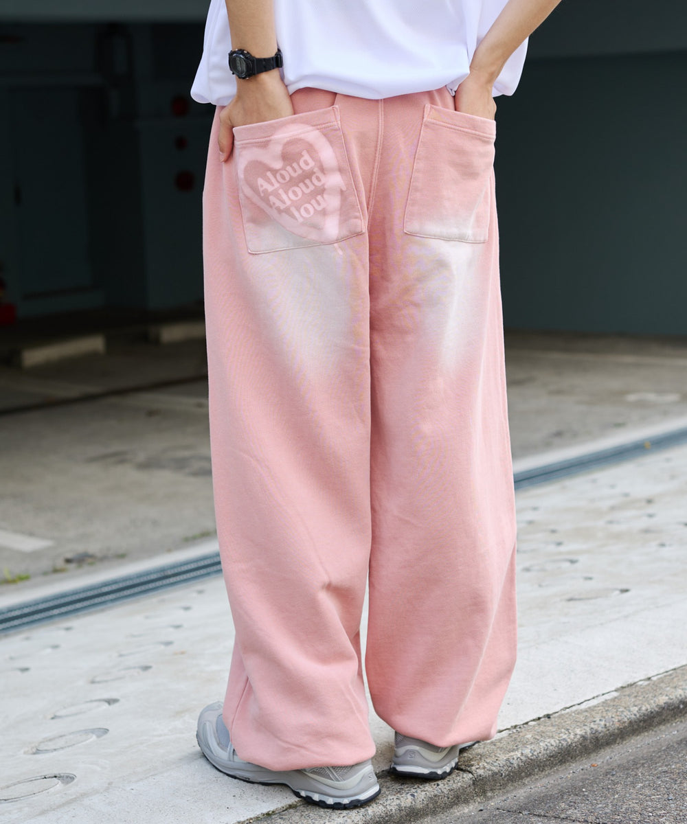 ピンク モデル：178cm L着用