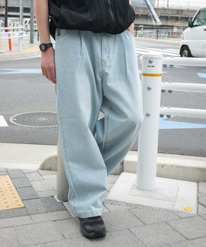 デニム淡 モデル：180cm L着用