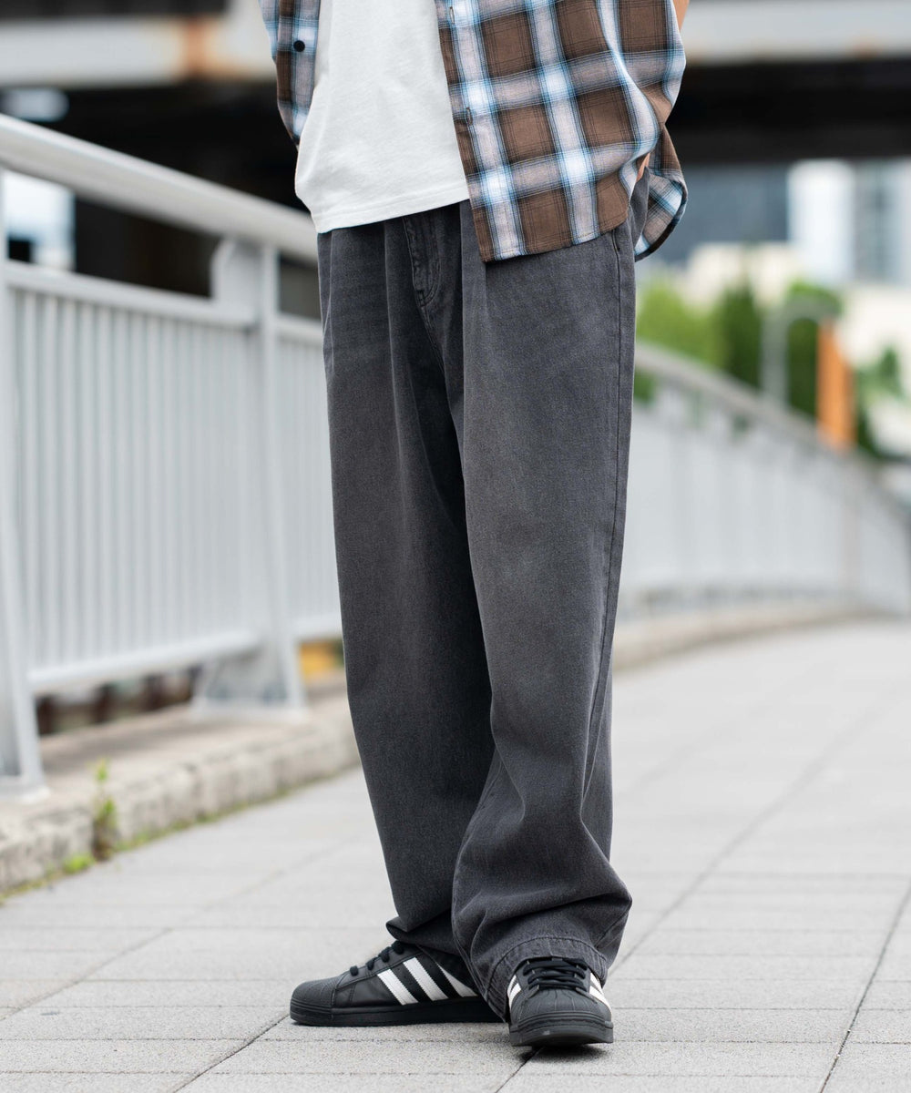 ブラック モデル：178cm L着用