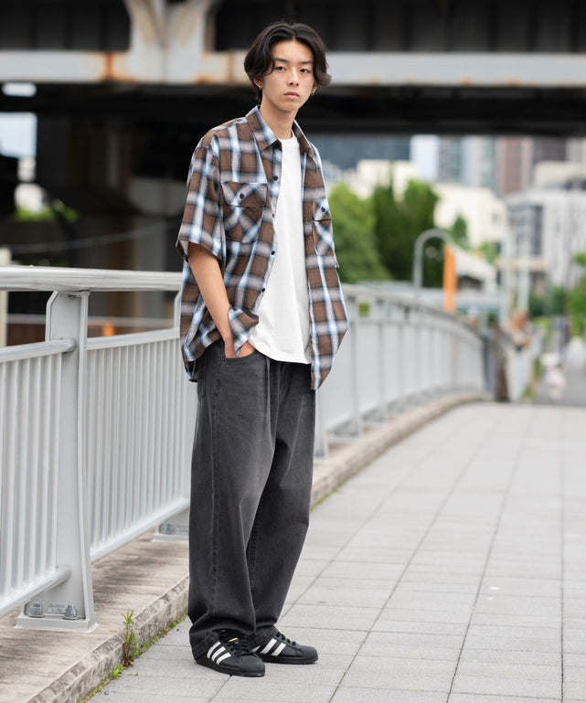 ブラック モデル：178cm L着用