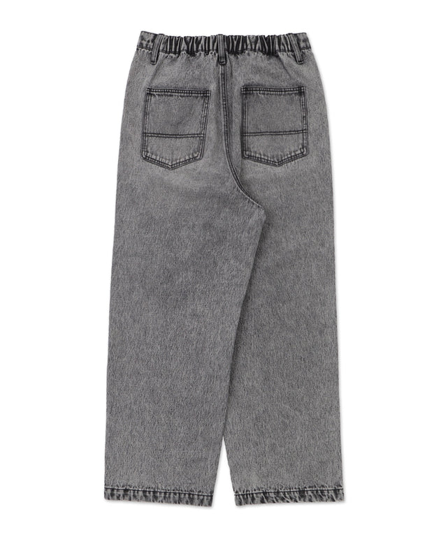 ルーズテーパードデニムパンツ