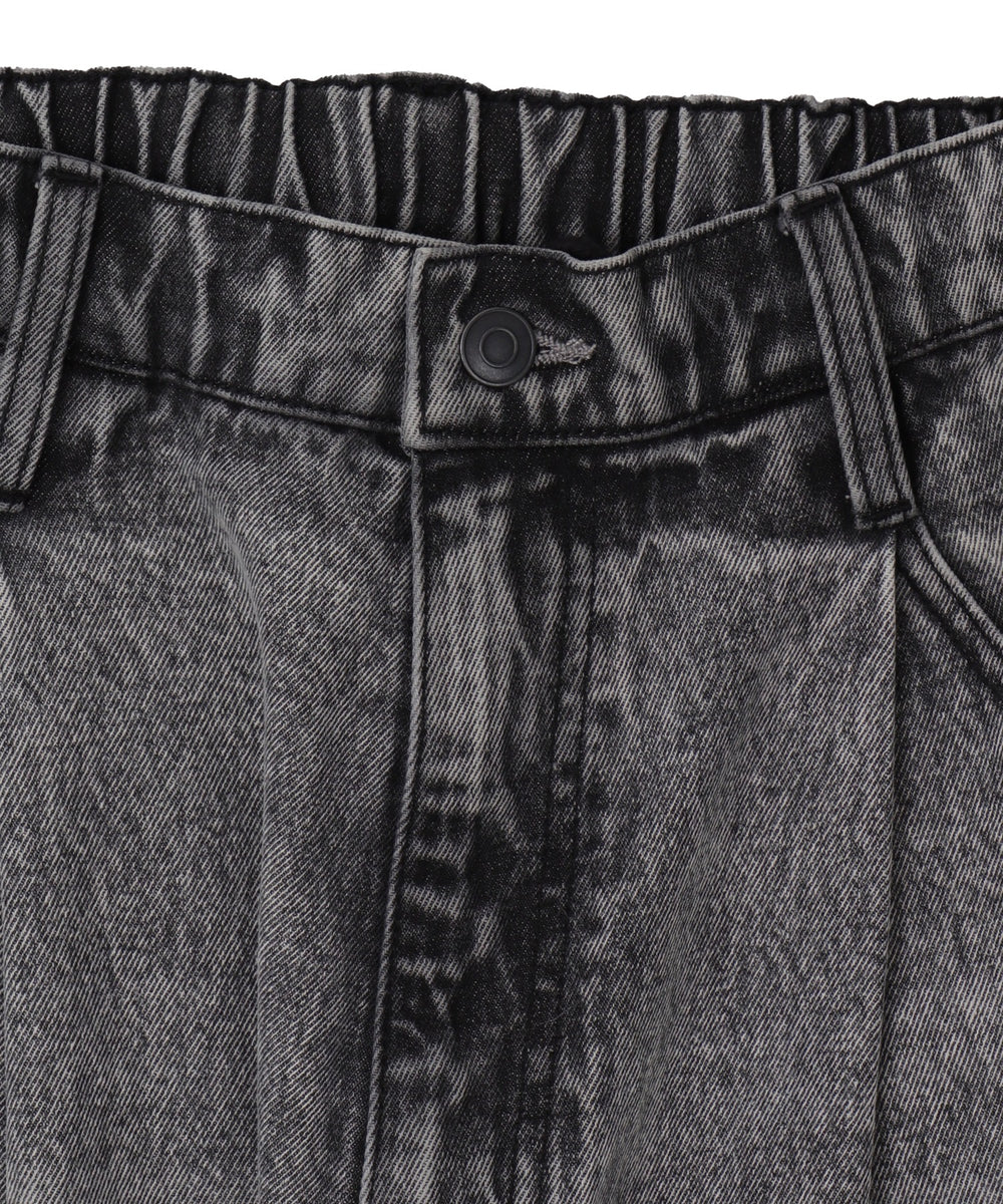 ルーズテーパードデニムパンツ