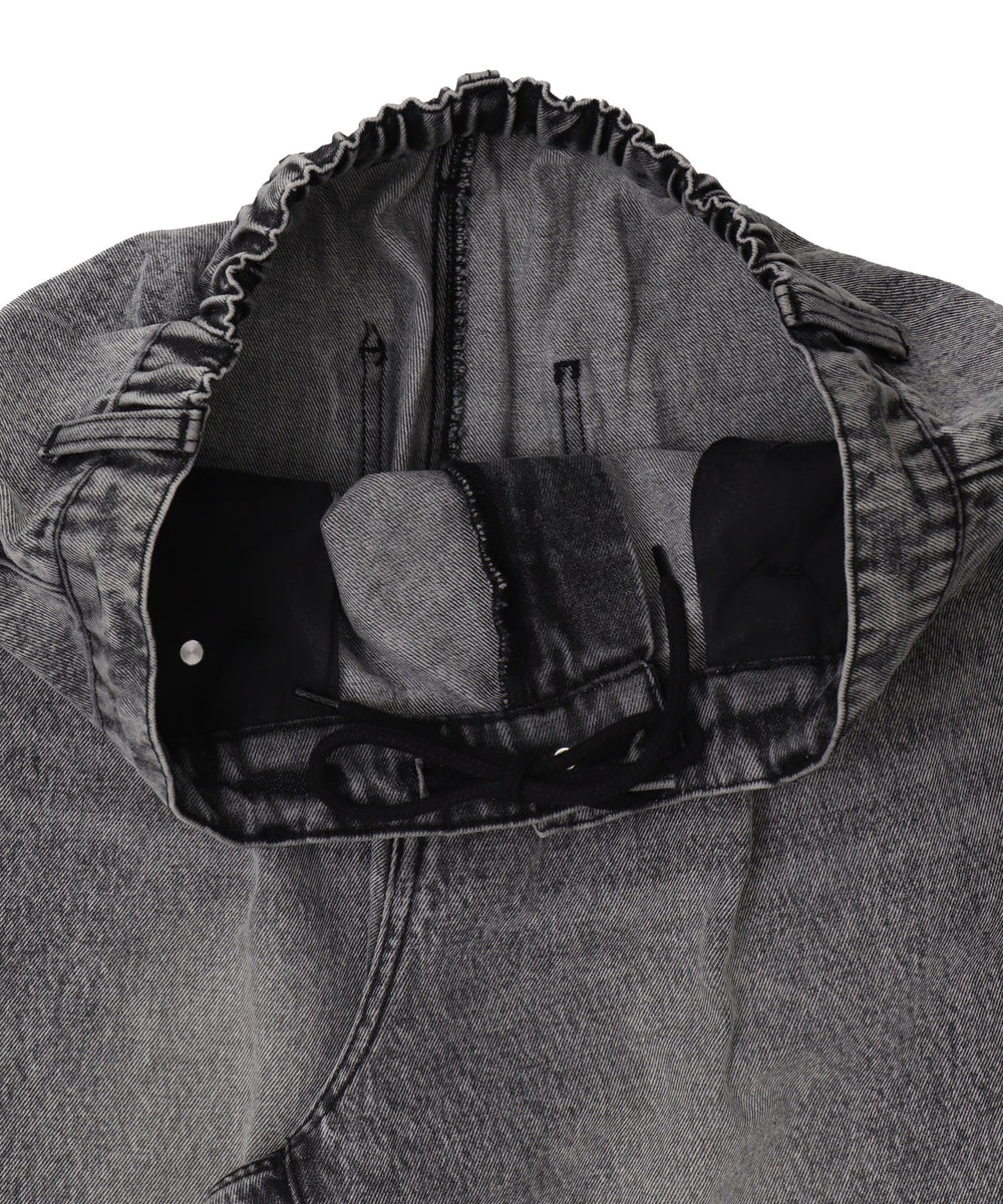 ルーズテーパードデニムパンツ