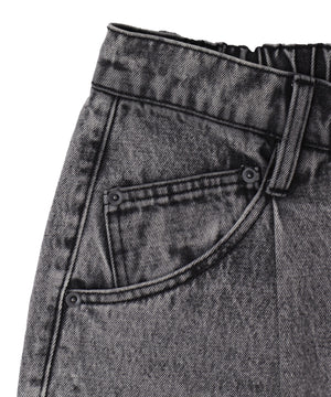 ルーズテーパードデニムパンツ