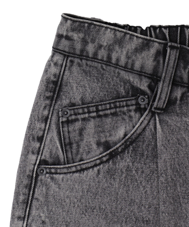 ルーズテーパードデニムパンツ