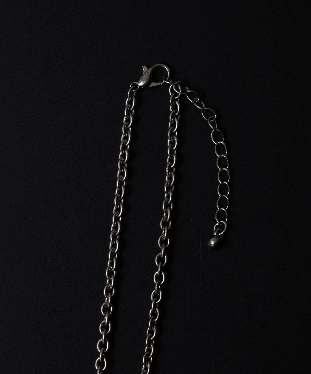 Mフレームモチーフネックレス