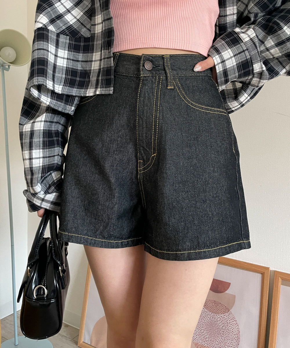 ブラック モデル：160cm M着用