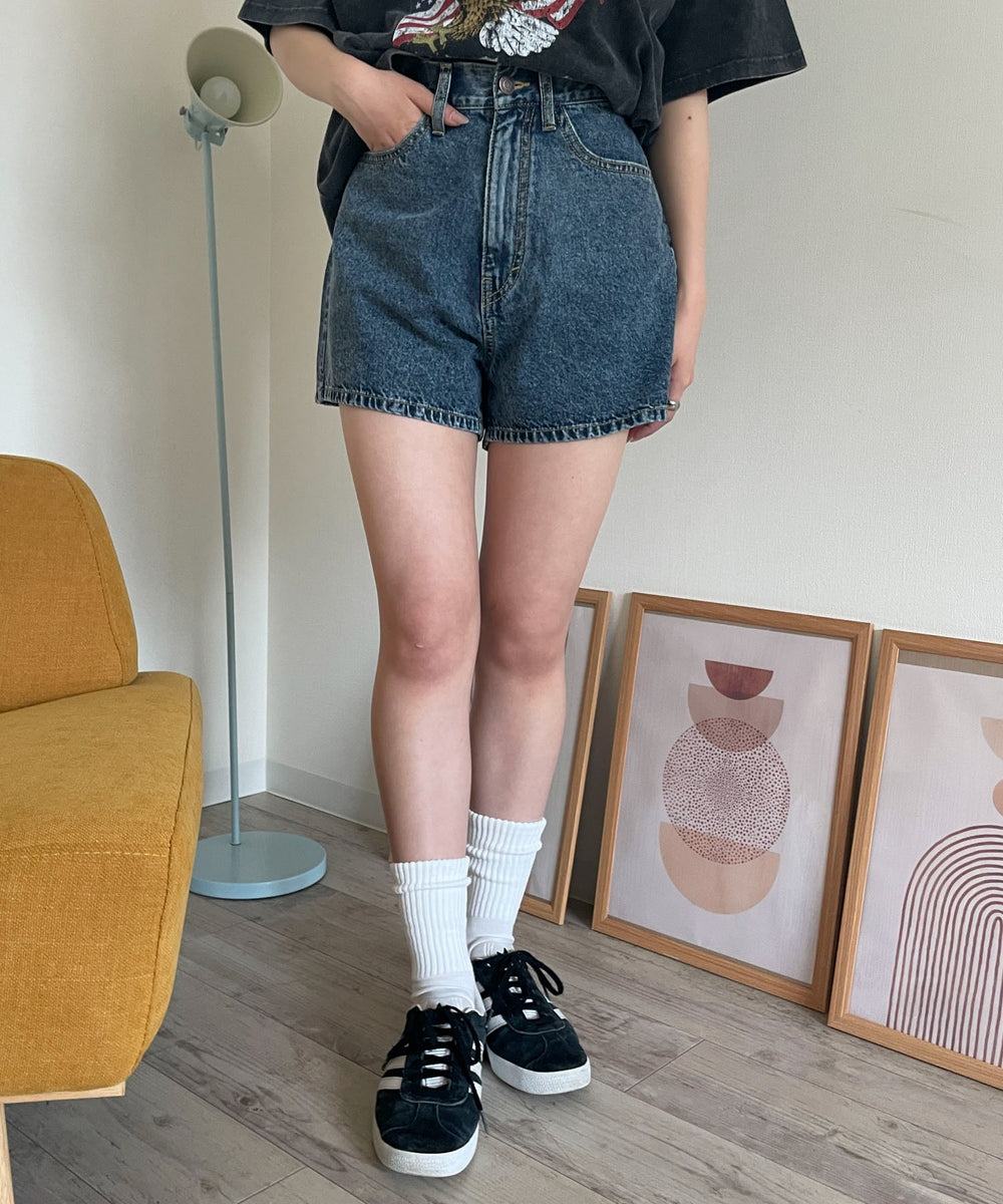 デニム中濃加工 モデル：160cm M着用