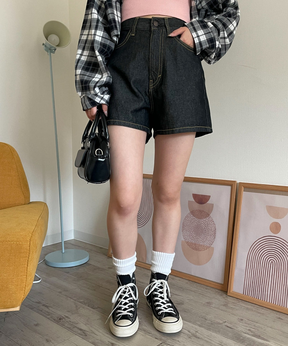 ブラック モデル：160cm M着用