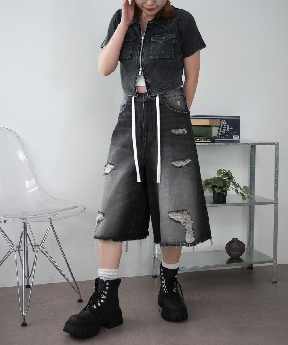 ブラック モデル：155cm M着用