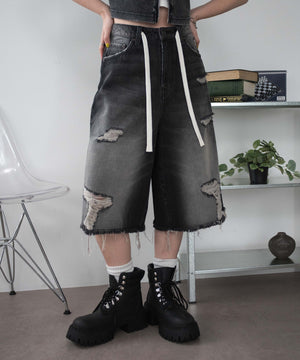 ブラック モデル：155cm M着用