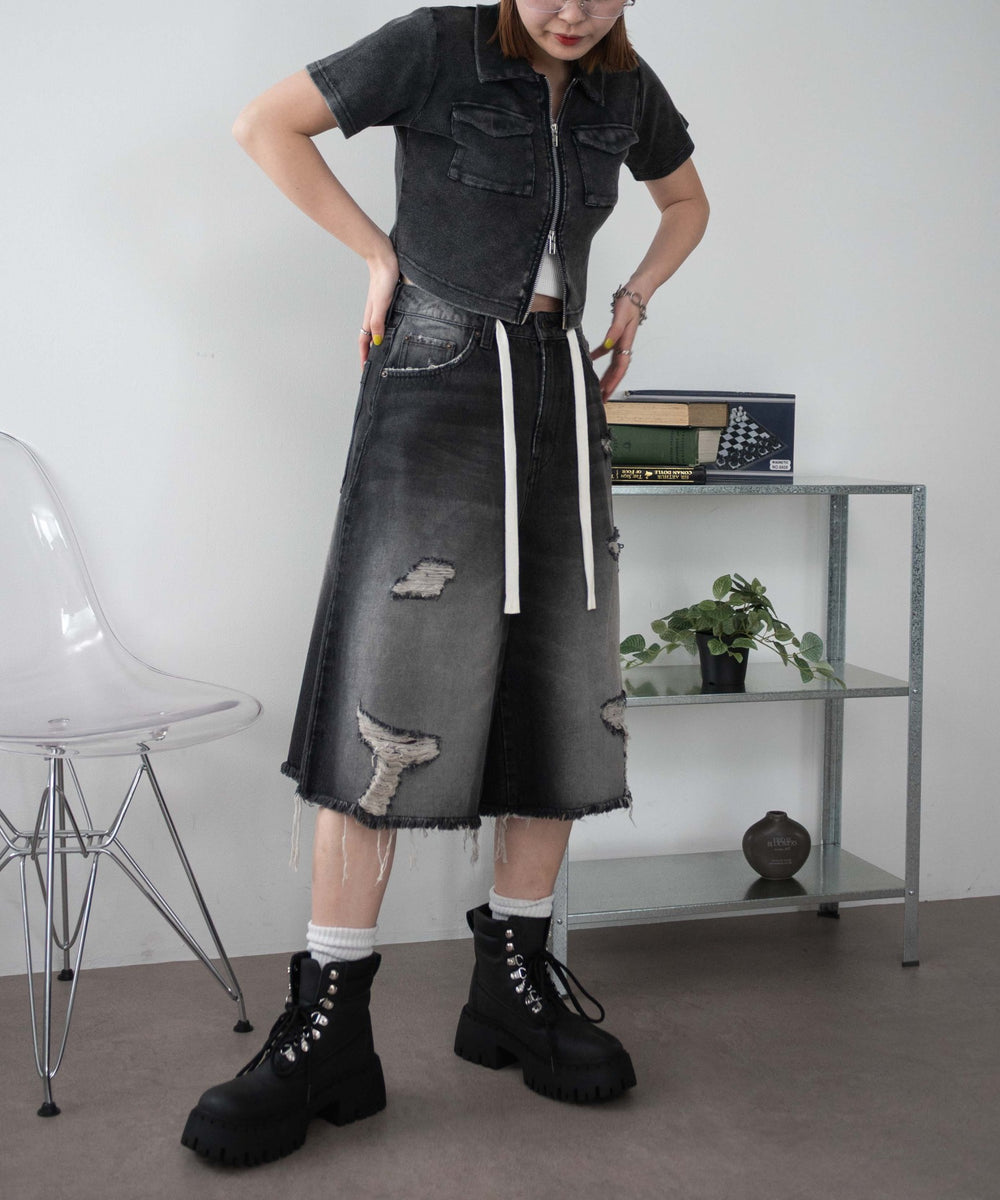 ブラック モデル：155cm M着用