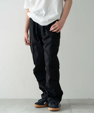 ブラック モデル：156cm M-160着用