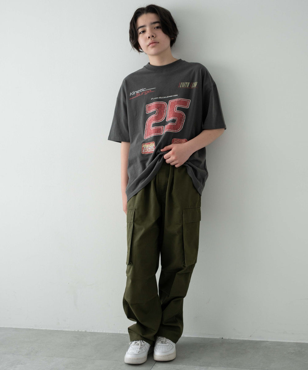 カーキ モデル：156cm M-160着用