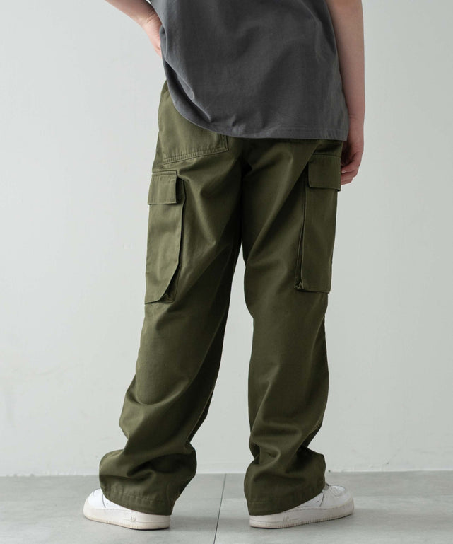 カーキ モデル：156cm M-160着用