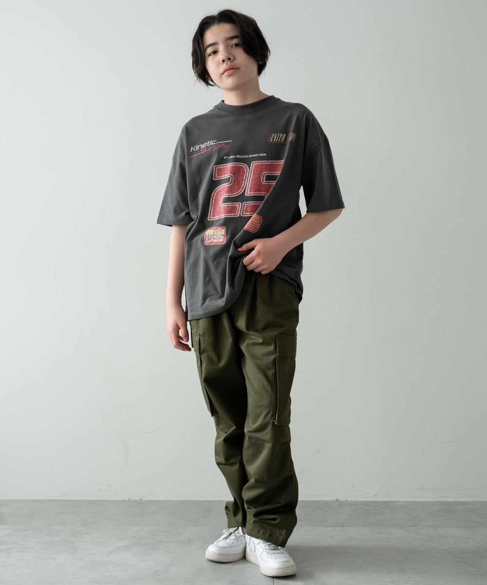 カーキ モデル：156cm M-160着用